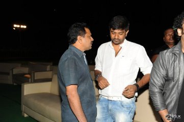 Kumari 21 F Movie Platinum Disc Function